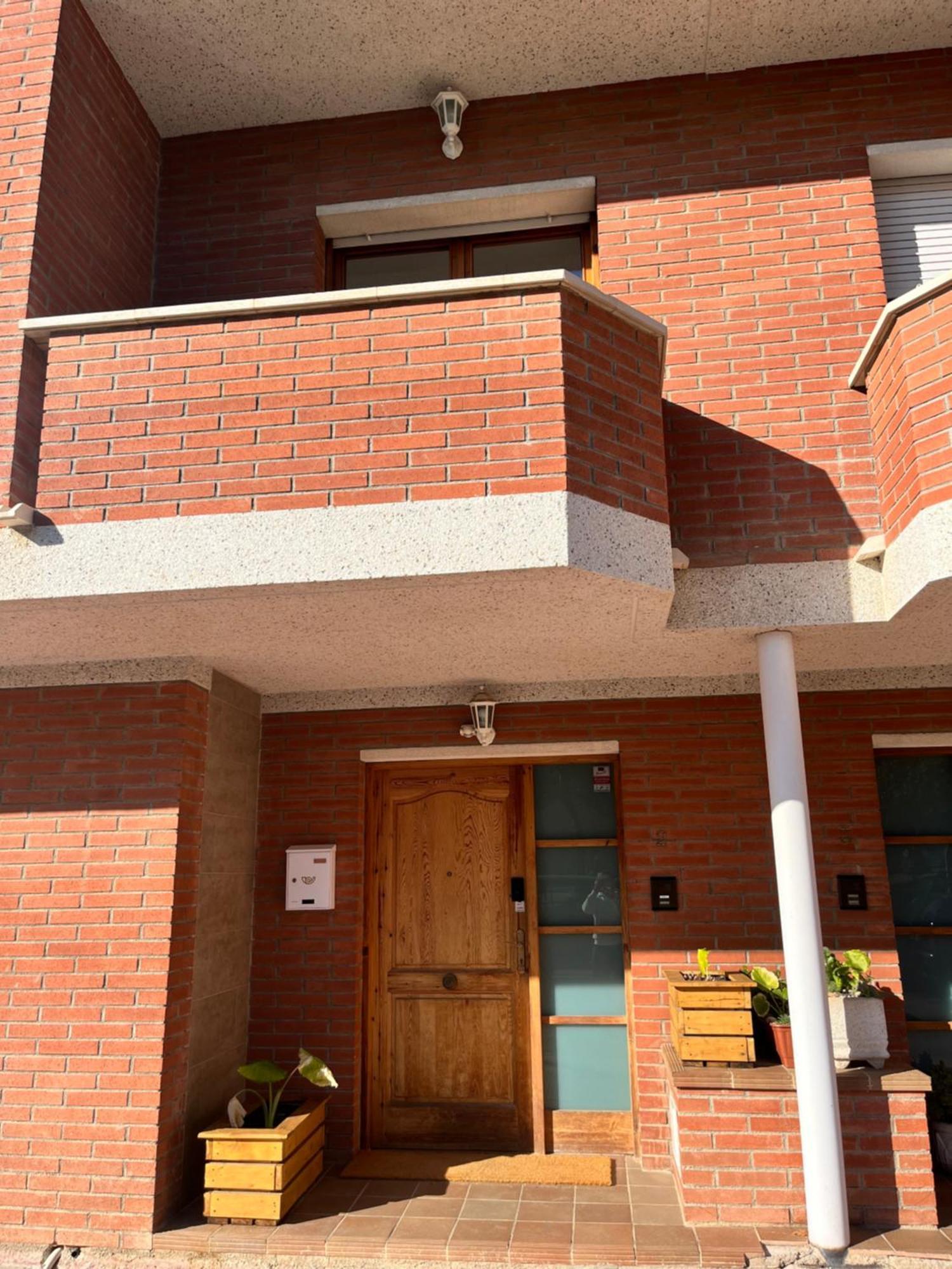 Amplio Apartamento, 5 Camas Sant Esteve Sesrovires Exterior foto